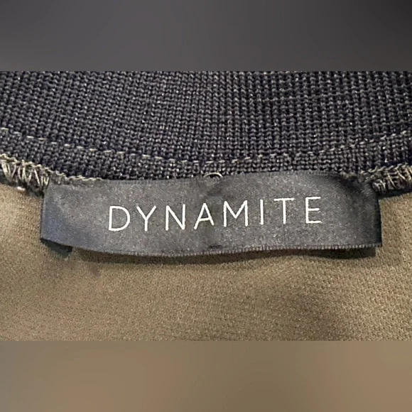 💚💚Army Green Cinched Dynamite Dress - Size Small 💚💚 - Picture 7 of 11